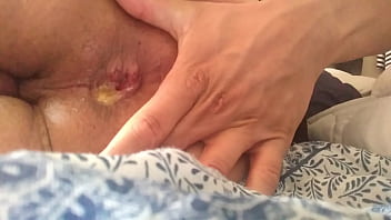 Массажист выебал русскую красотку в вагину
